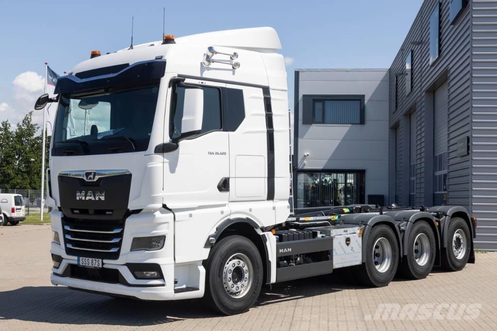 MAN TGX 35.520 Vrachtwagen met containersysteem