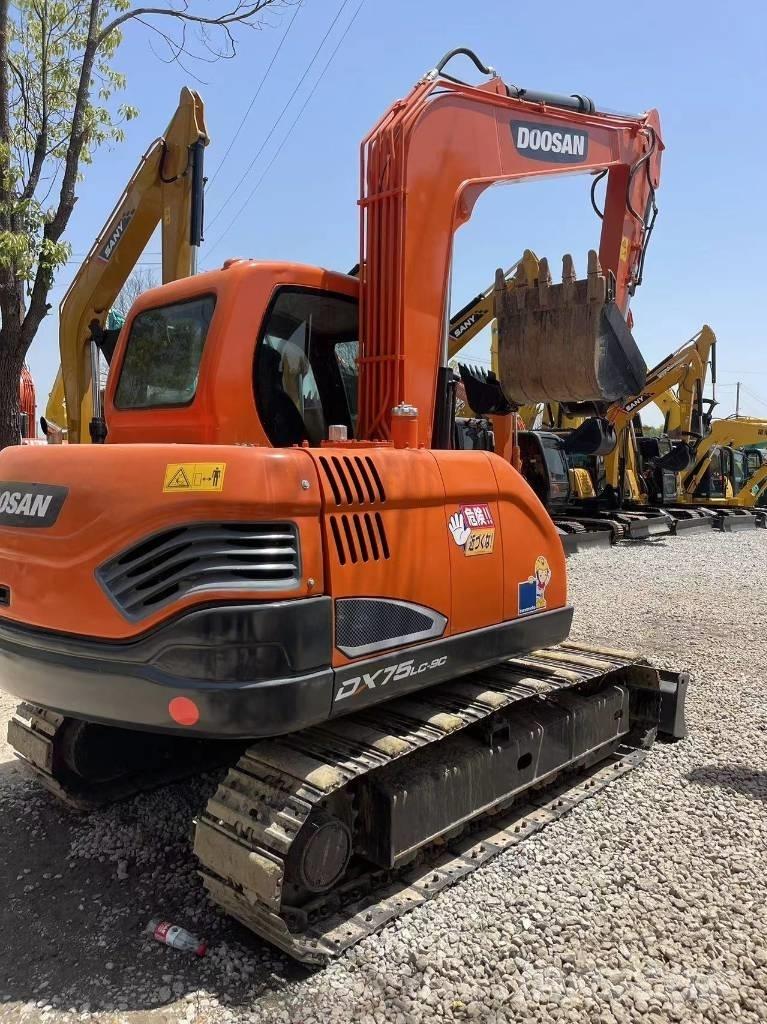 Doosan DX 75-9 C Midigraafmachines 7t - 12t