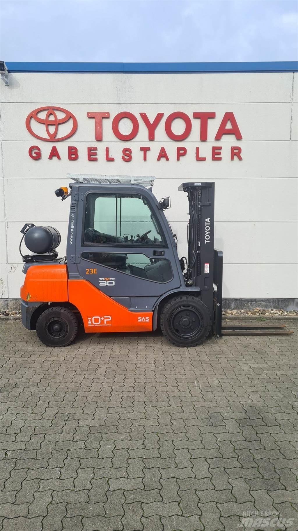 Toyota 02-8FGF30 LPG heftrucks