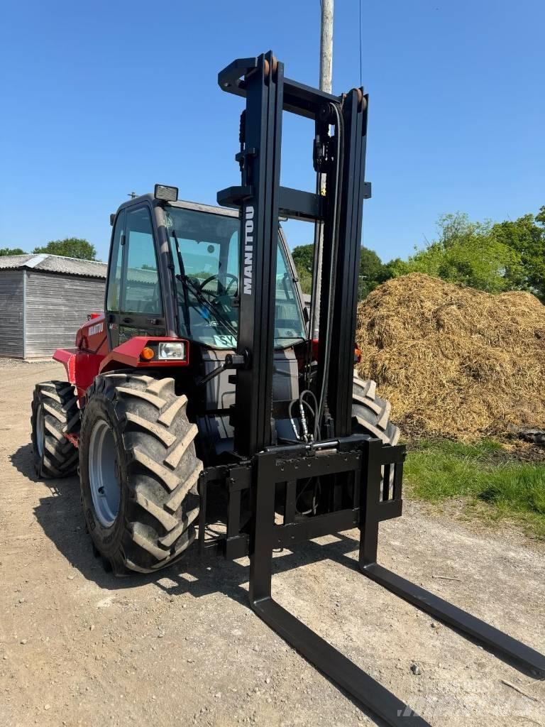 Manitou M 26.4 Vorkheftruck voor zwaar terrein