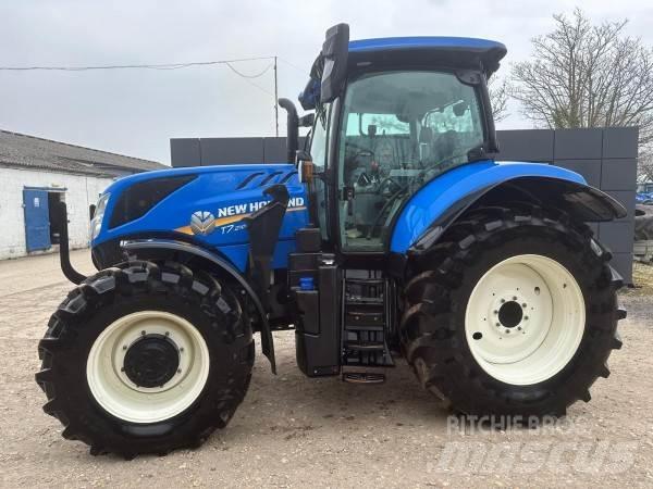 New Holland T7.210 Tractoren