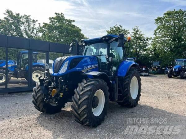 New Holland T7.225 Tractoren