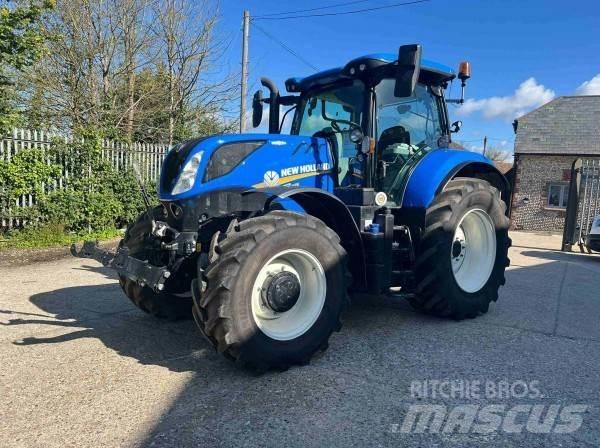 New Holland T7.225 Tractoren