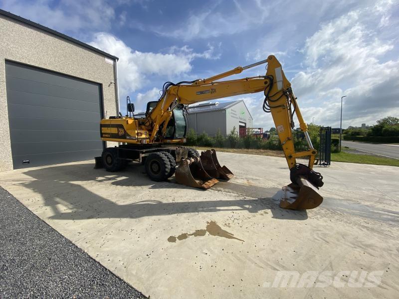 JCB JS145W Wielgraafmachines