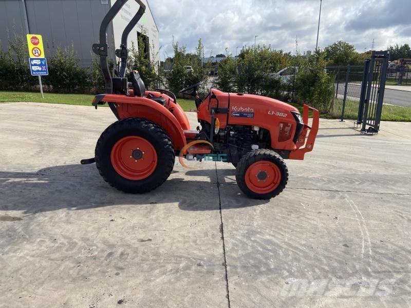 Kubota L1-382 Tractoren