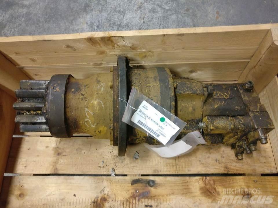 CAT 213B Transmissie