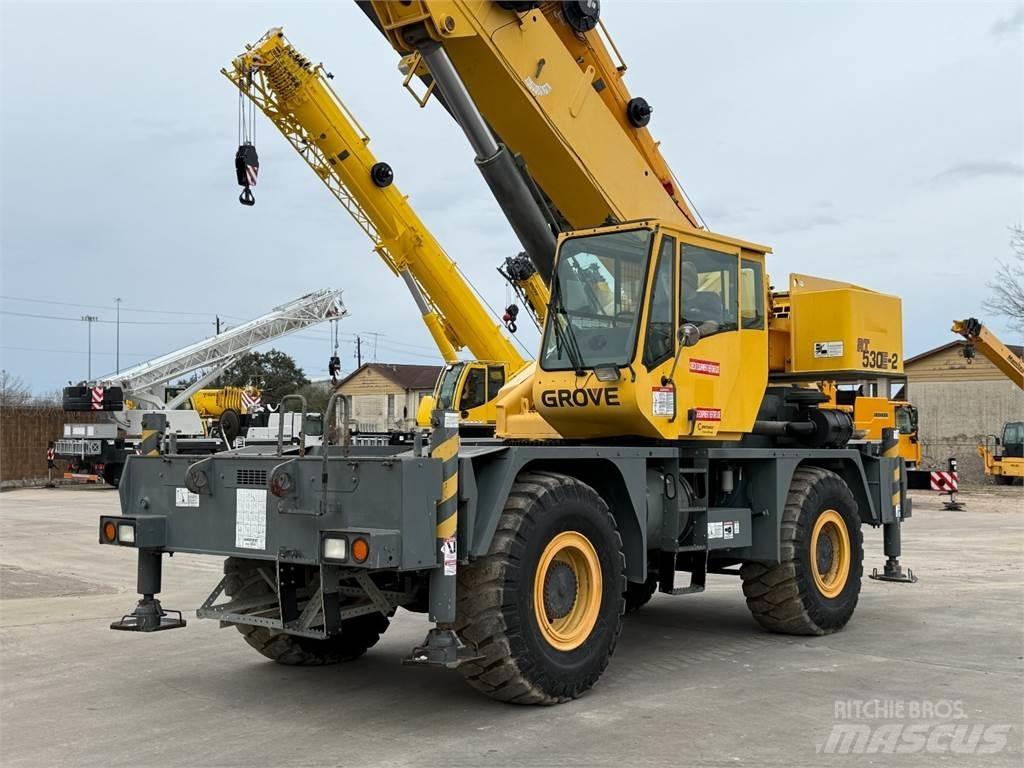 Grove RT530E-2 Ruw terrein kranen