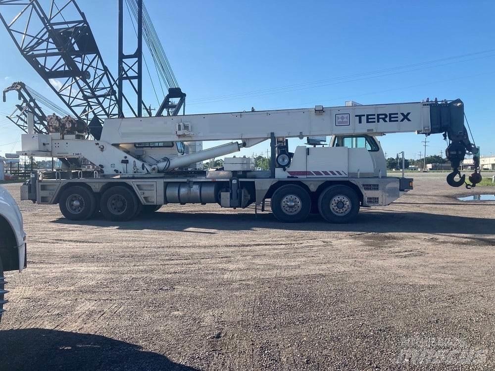 Terex T 560 Kranen voor alle terreinen