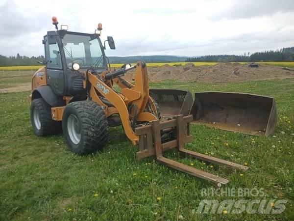 CASE 321 F Wielladers
