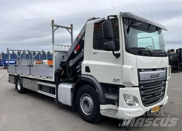 DAF CF 290 Vlakke laadvloer met kraan