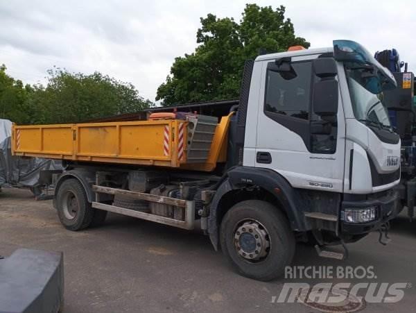 Iveco 150 EW Vrachtwagen met containersysteem