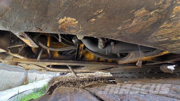 JCB JS 130 LC Rupsgraafmachines