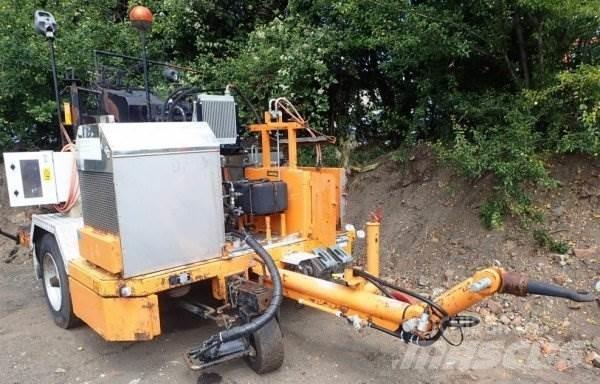  _JINÉ (DE) AGT - VK 700 S Asfalt recyclers