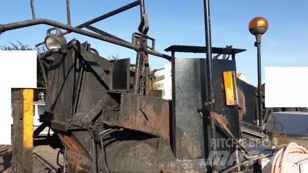  _JINÉ (DE) AGT - VK 700 S Asfalt recyclers