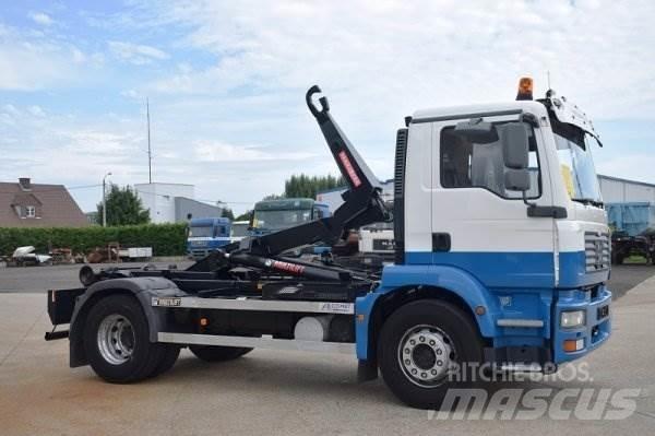 MAN TGM 18.240 Vrachtwagen met containersysteem