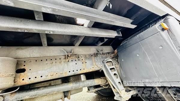MAN TGX 26.440 LLX Vlakke laadvloer met kraan