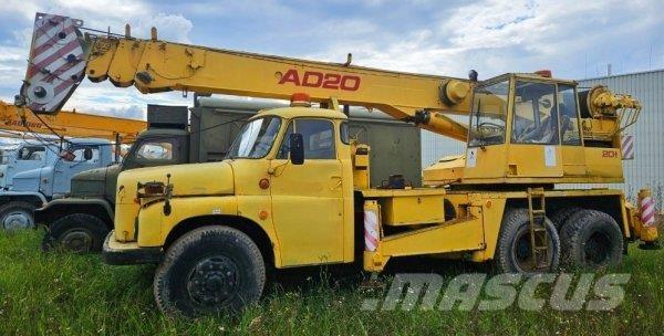 Tatra 148 +ČKD - AD 20 Vlakke laadvloer met kraan