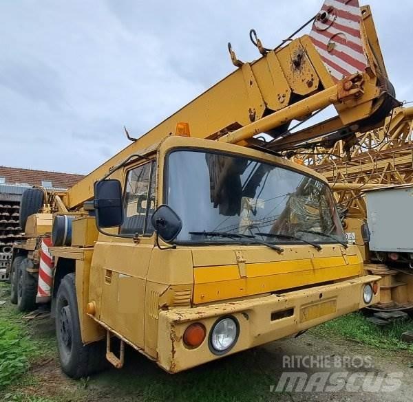Tatra 815 +ČKD - AD 28 Vlakke laadvloer met kraan