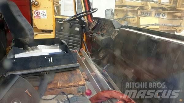 Tatra 815 +ČKD - AD 28 Vlakke laadvloer met kraan