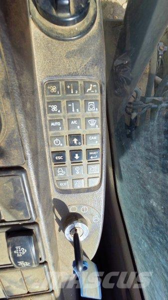 Volvo EW 140 D Wielgraafmachines