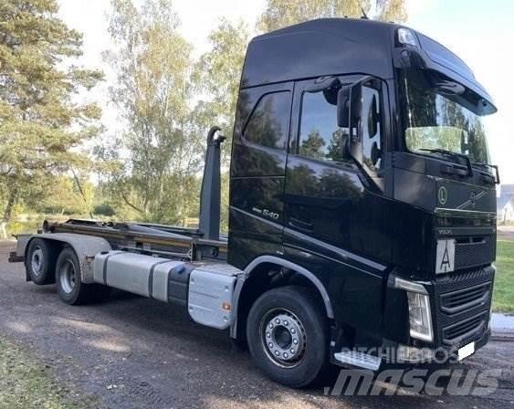 Volvo FH 540 Vrachtwagen met containersysteem