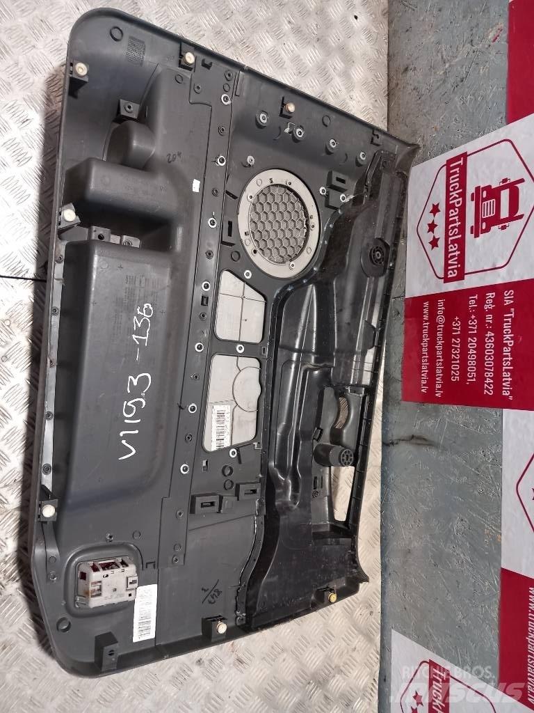 Volvo FH 12 20584915 Cabine en interieur