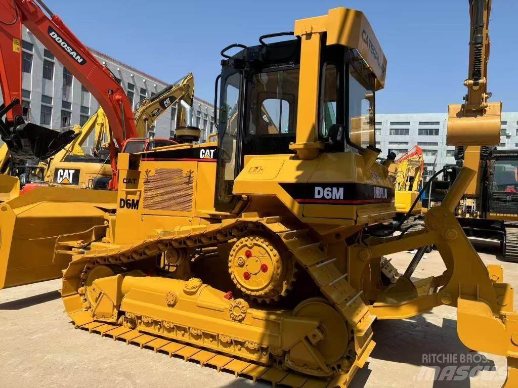 CAT D 6 M XL Rupsdozers