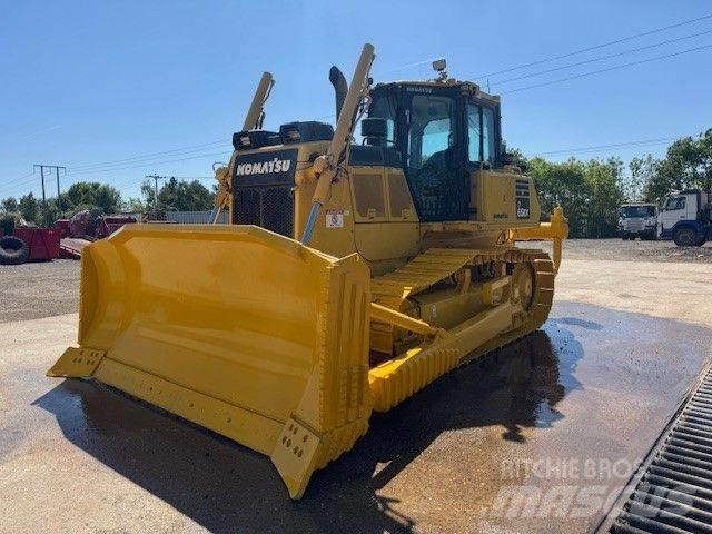Komatsu D65EX-18 Rupsdozers