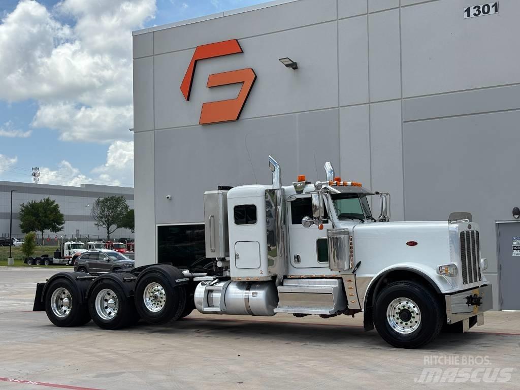 Peterbilt 389 Trekkers