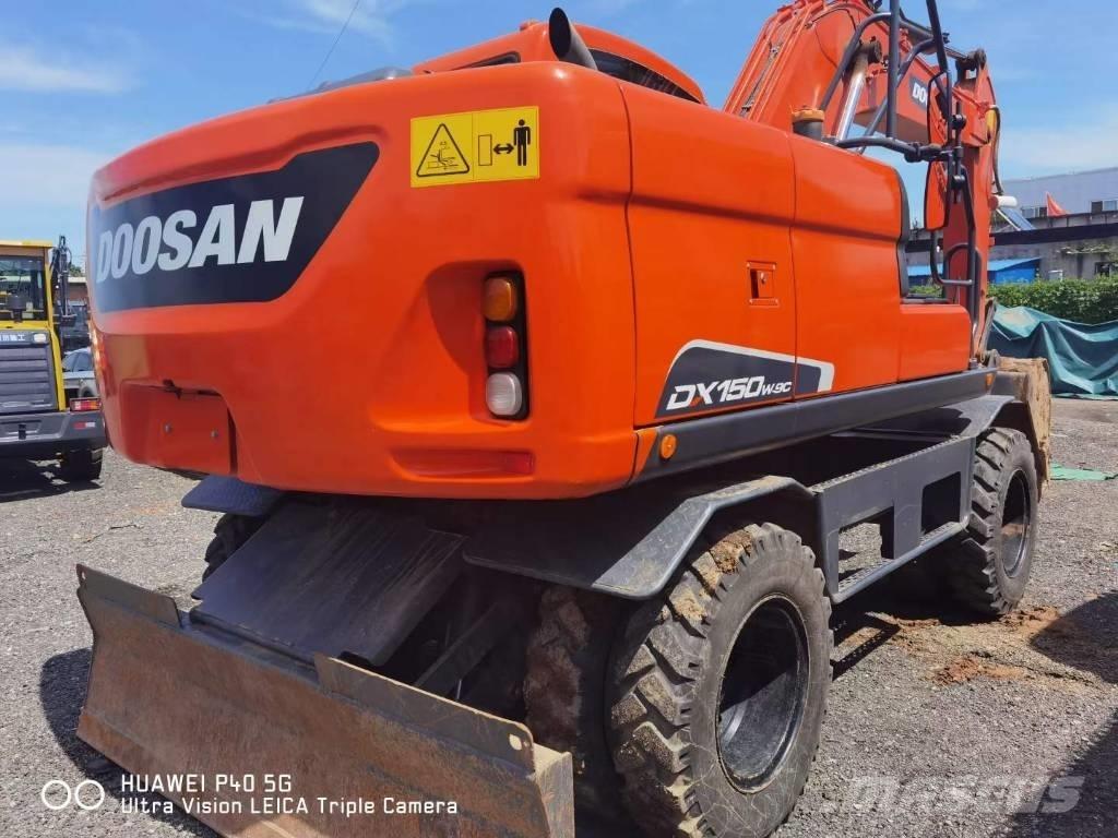 Doosan DX150W-9C Wielgraafmachines