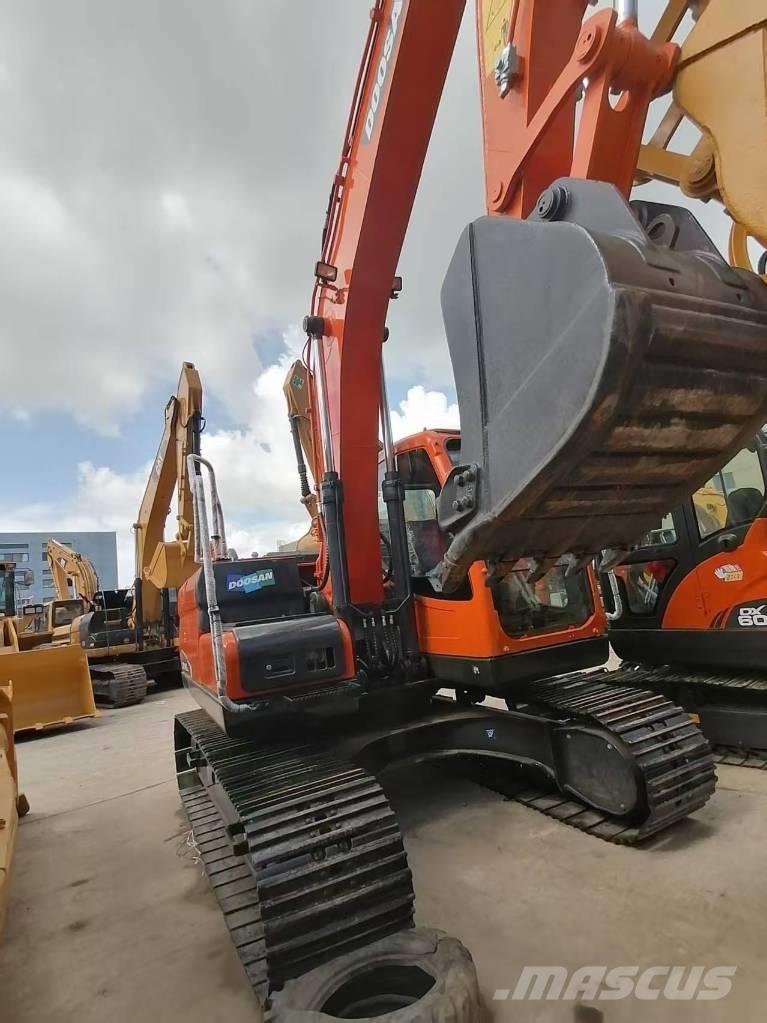 Doosan DX 140 Rupsgraafmachines