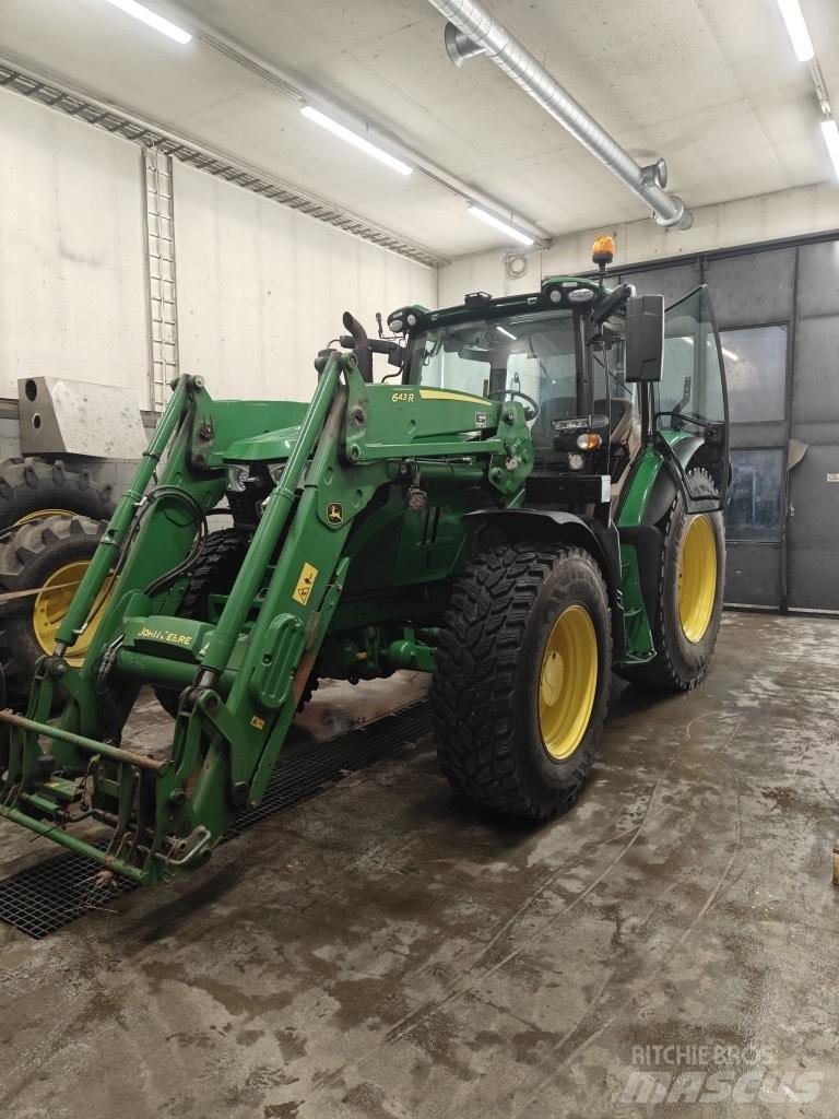 John Deere 6155 R Tractoren