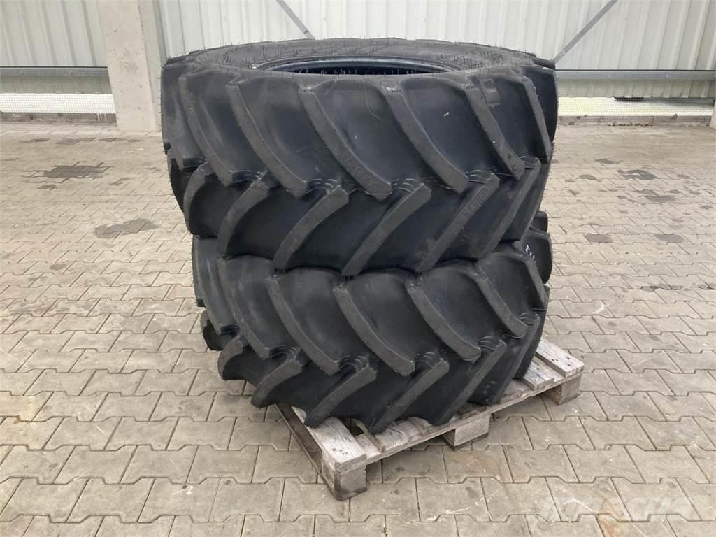 Mitas 540/65R24 Banden, wielen en velgen