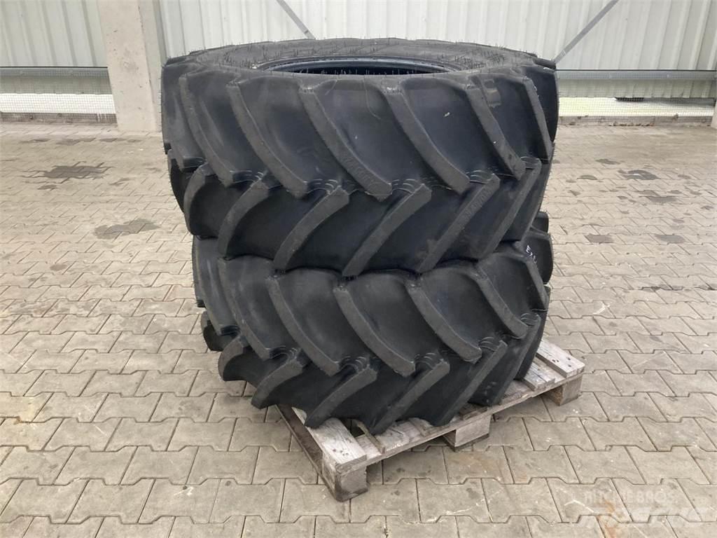 Mitas 540/65R24 Banden, wielen en velgen