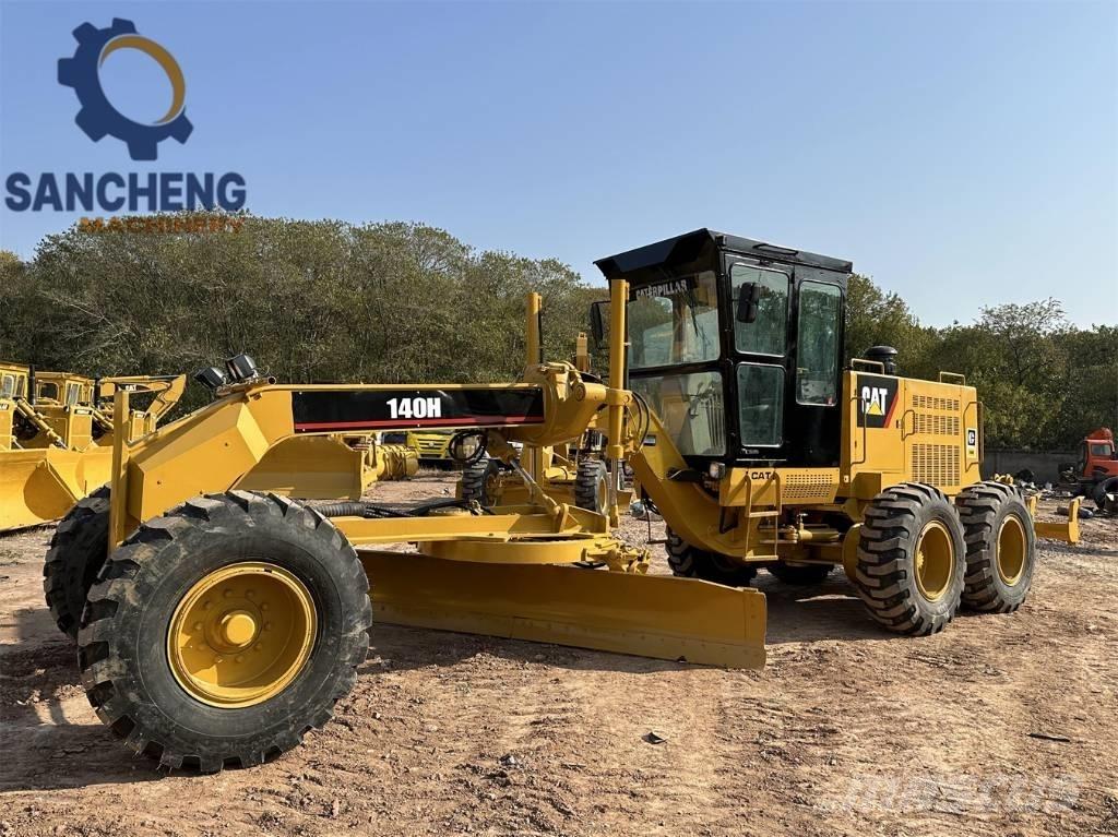 CAT 140H Graders