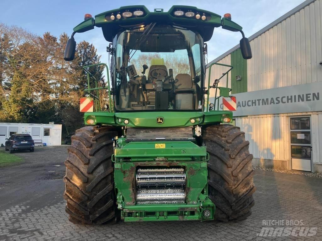 John Deere 8600 Getrokken veldhakselaar