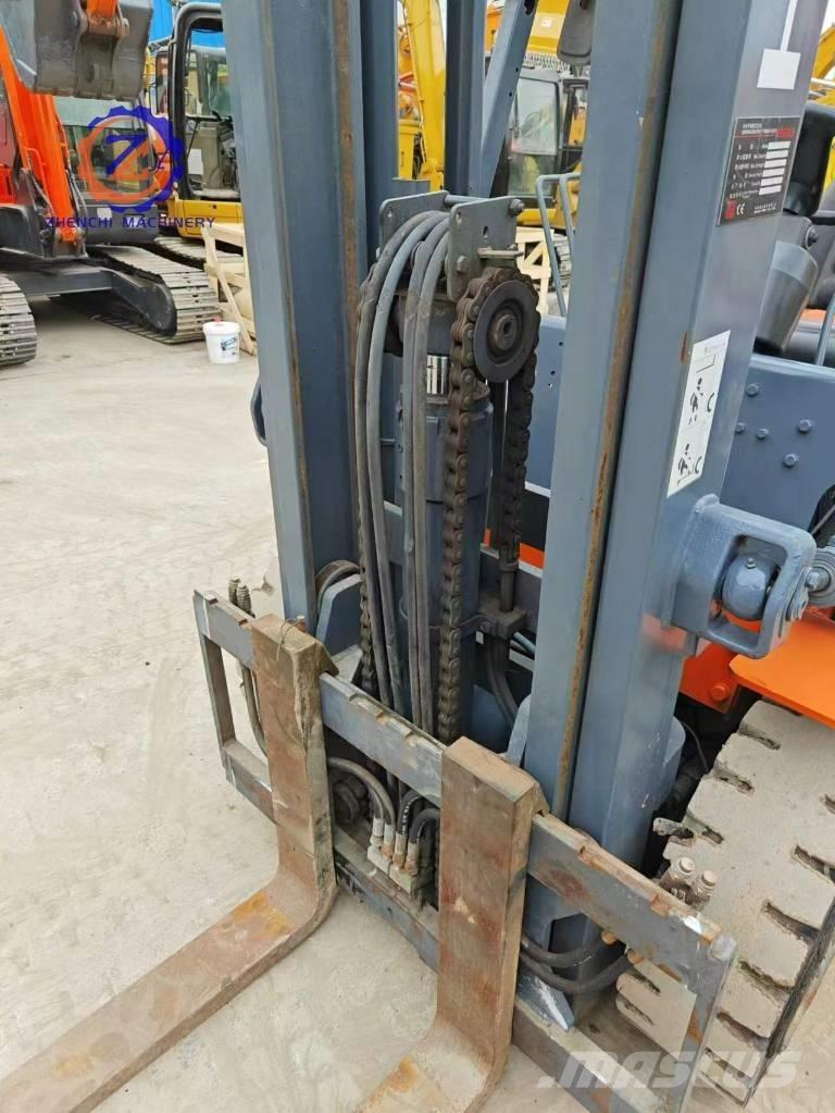 Heli CPCD 30 Diesel heftrucks