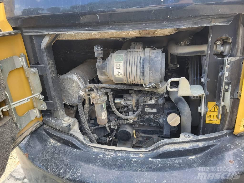 Komatsu PC26MR-3 Minigraafmachines < 7t