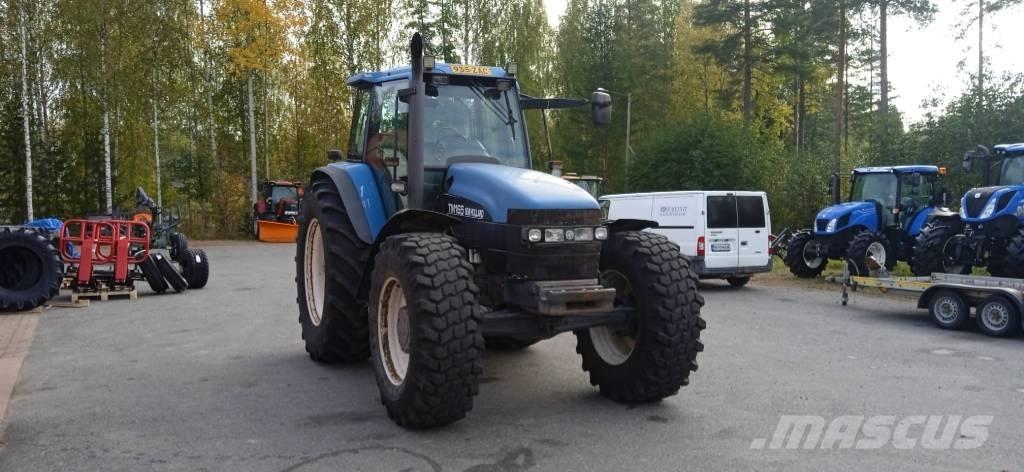 New Holland 8560 RC Tractoren
