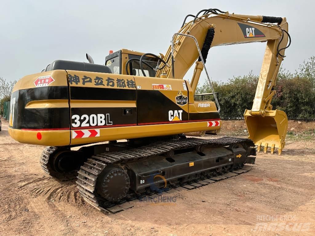 CAT 320 B Rupsgraafmachines