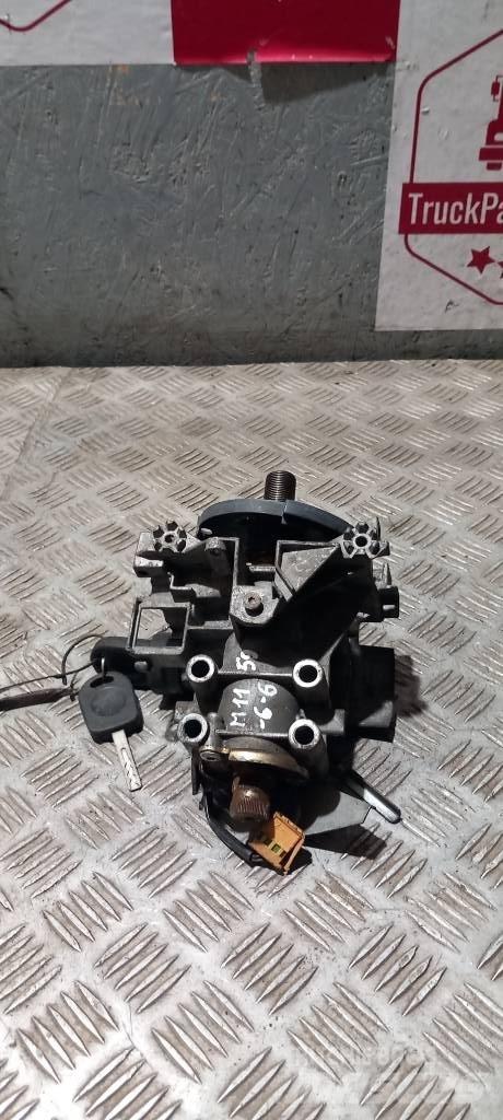 MAN TGX    81255016035 Cabine en interieur