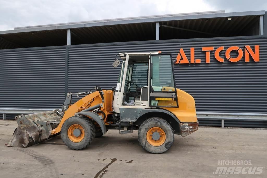 Liebherr L 506 Wielladers