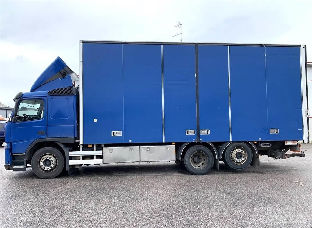 Volvo FM330 6x2 Bakwagens met gesloten opbouw