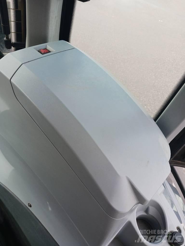 Valtra T 194 Versu Tractoren