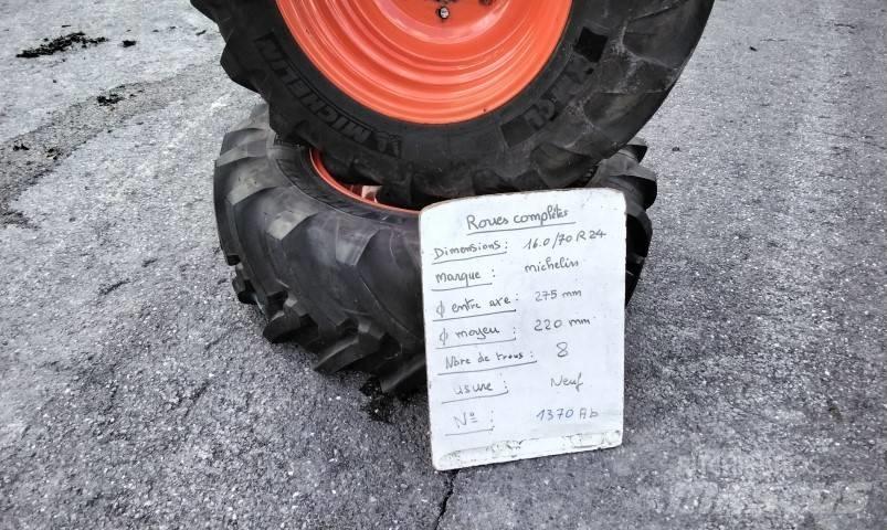 Michelin 400/70R24 Banden, wielen en velgen