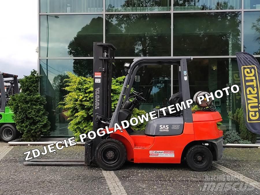 Toyota 42-7FGF25 LPG heftrucks