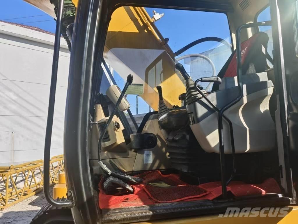 CAT 320 Rupsgraafmachines