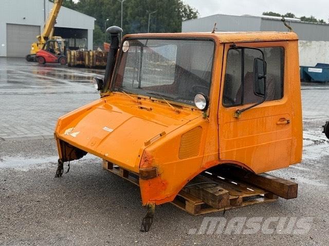 Unimog 424 USED CAB Cabine en interieur