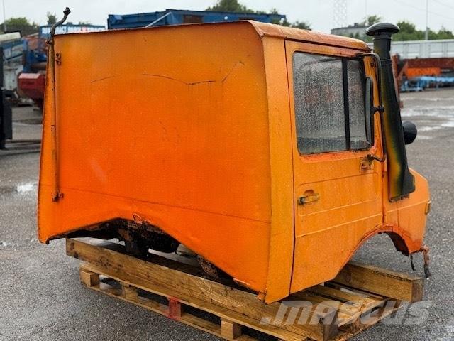 Unimog 424 USED CAB Cabine en interieur