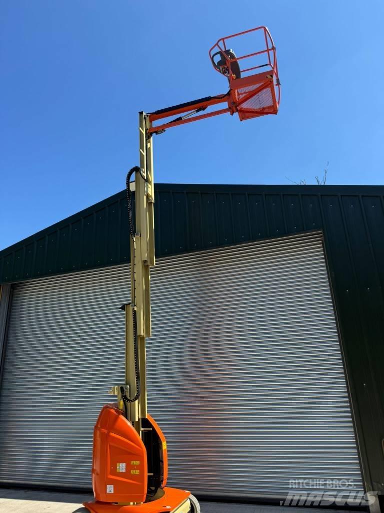 JLG Toucan 10 E-L Personenliften en invalideliften
